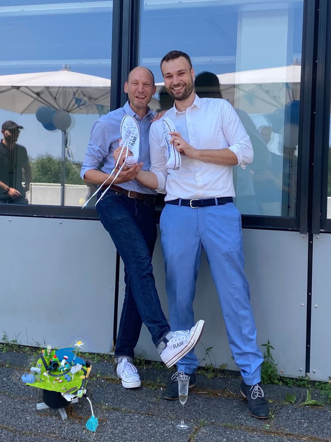 Max Raff and David Remy celebrating after the PhD defense